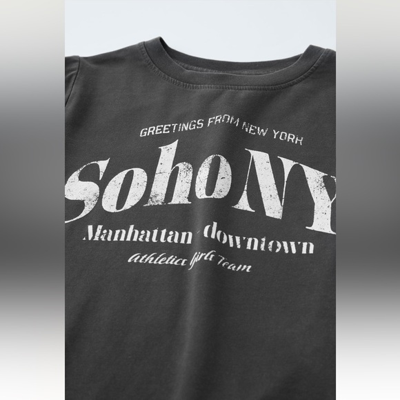 ✨SALE✨ ZARA VARSITY T-SHIRT
✨SALE✨ - Picture 3 of 5